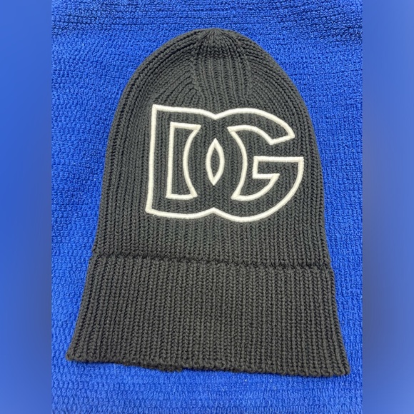 Dolce & Gabbana DG Logo Cotton Cuff Beanie In Black - Picture 4 of 4